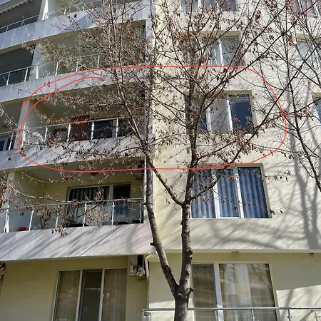 Yassen Village V Soukromi Apartamento