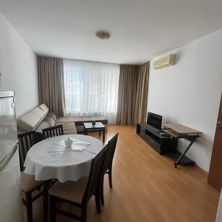 Yassen Village V Soukromi Apartamento *